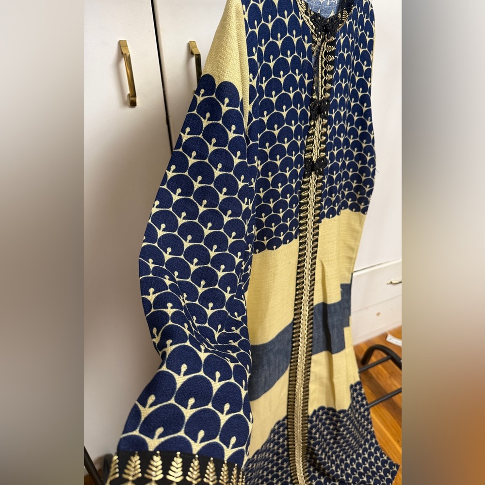 Navy & Yellow Patterned Decorative Arabian dress Size M/L - Picture 3 of 6